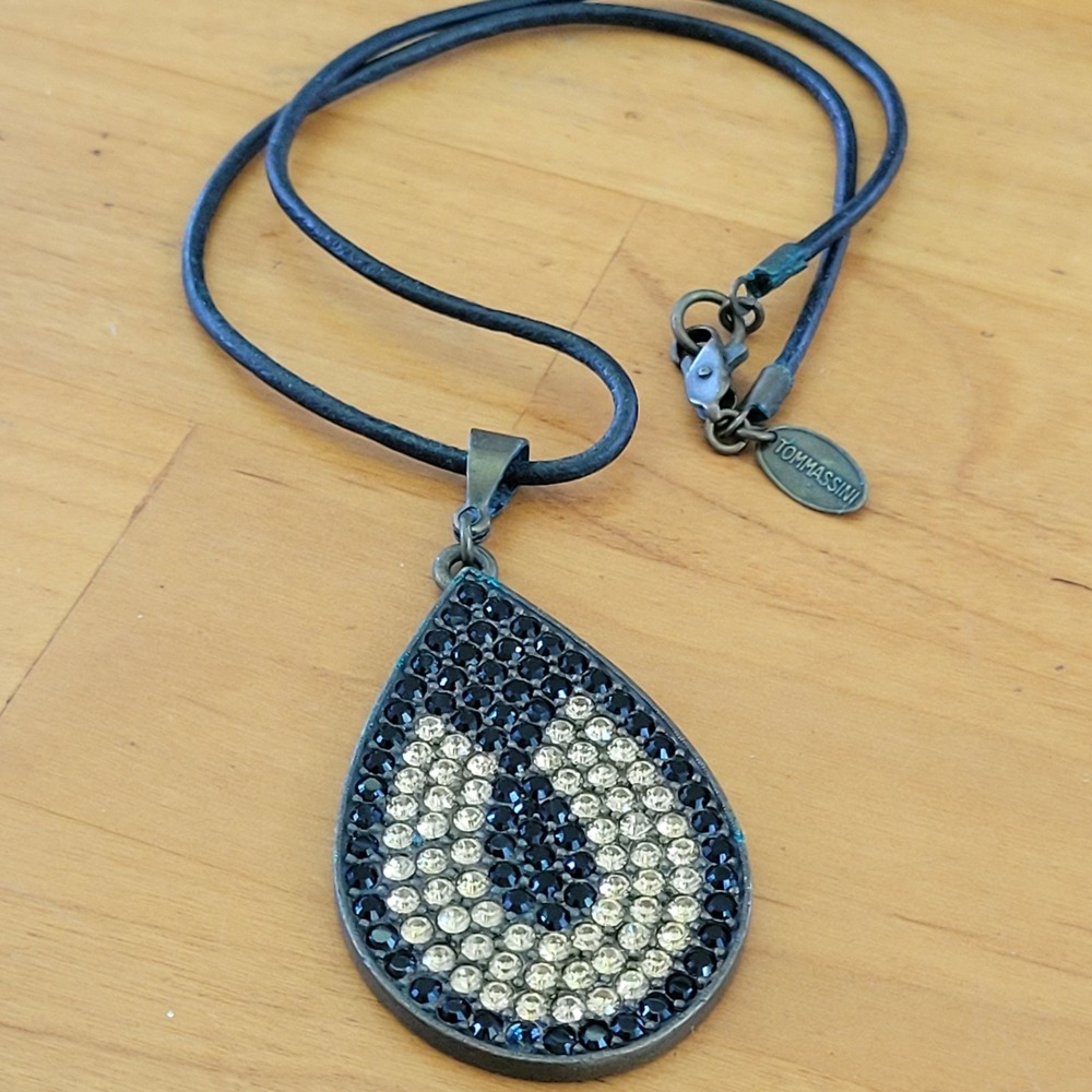 Vintage Tommassini Signed Black Teardrop Pendant Necklace Rhinestone Cord